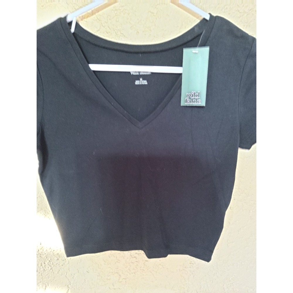 Wild Fable Womens Black V-Neck Short Sleeve Crop Top Size Medium NWT